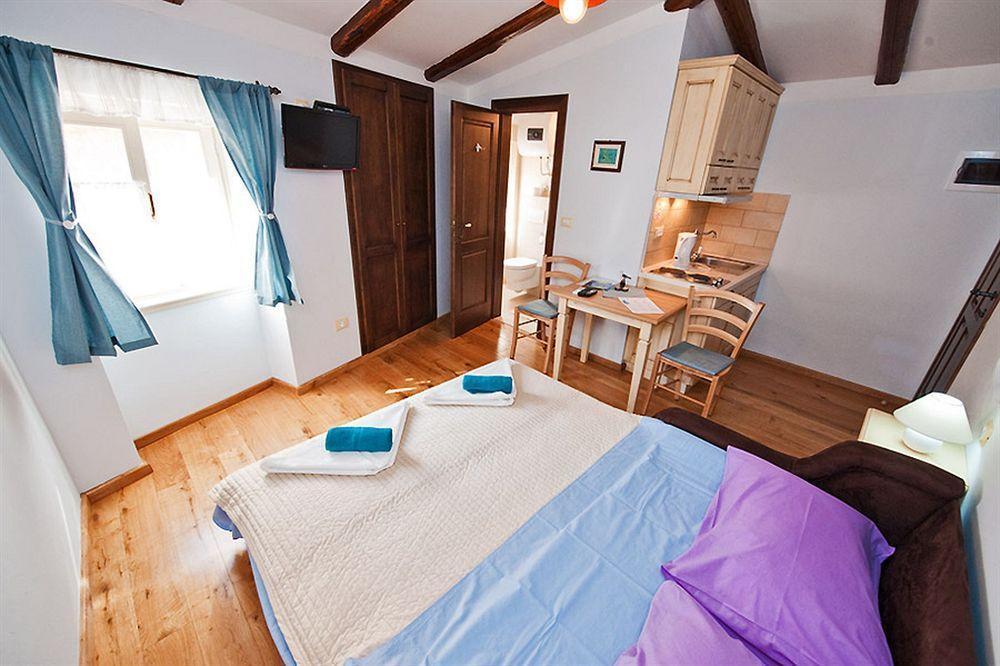 Rooms Villa Duketis Rovinj Exterior photo