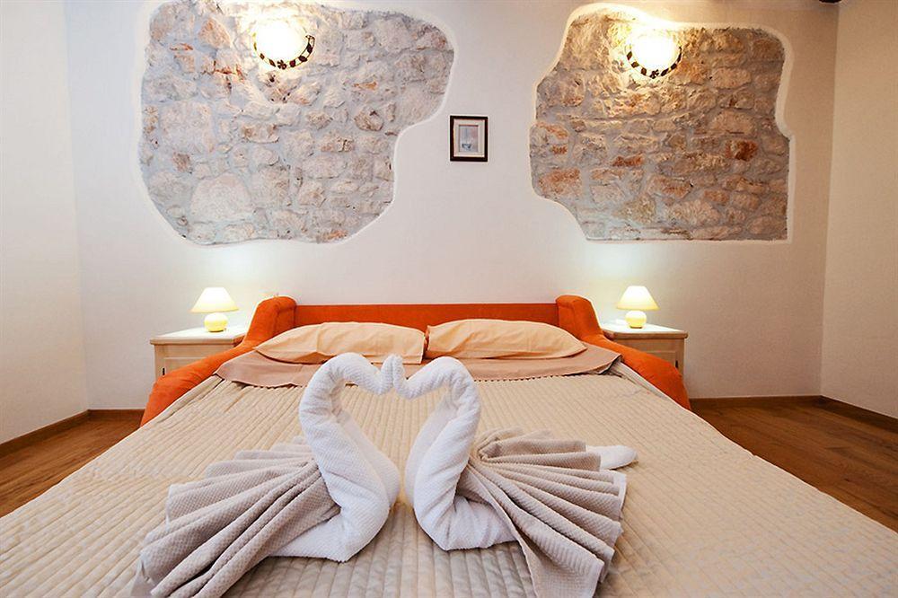 Rooms Villa Duketis Rovinj Exterior photo