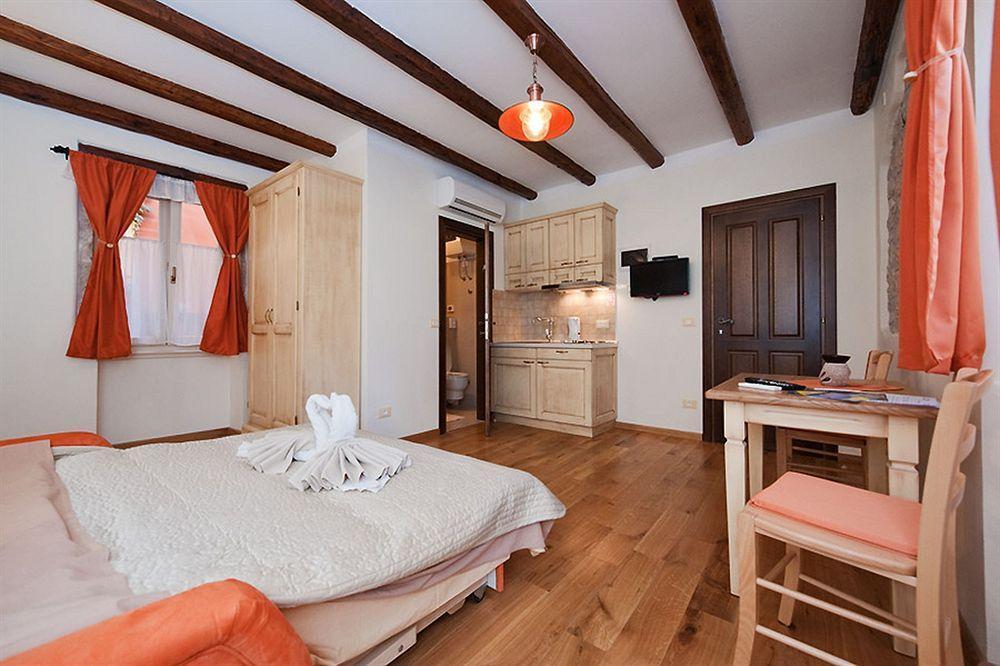 Rooms Villa Duketis Rovinj Exterior photo